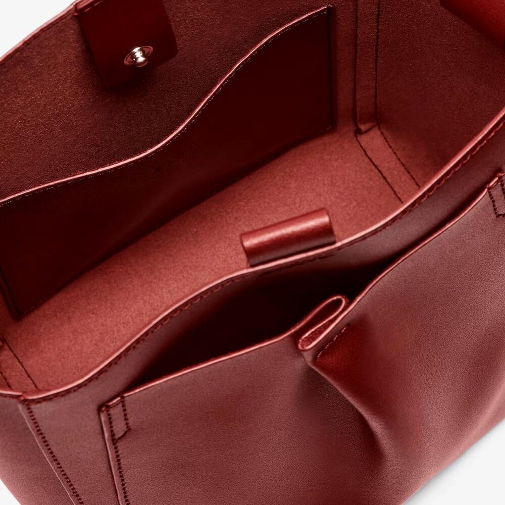 Everlane Cognac Brown 100% Premium Italian Leather The Mini Studio Crossbody Bag - Picture 4 of 7